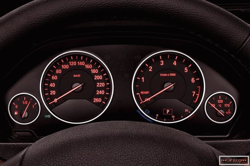 Přístrojový panel BMW 3 GT