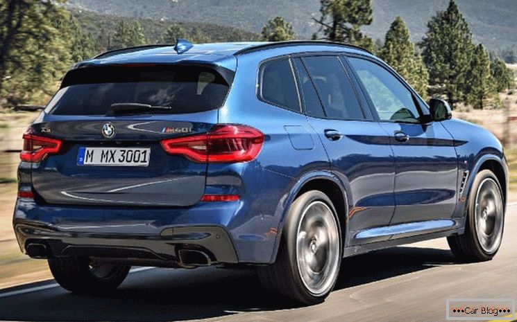 Třetí generace BMW X3 se ukázala více než stará BMW X5