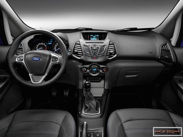 V kabině vozu Ford EcoSport je vše moderní