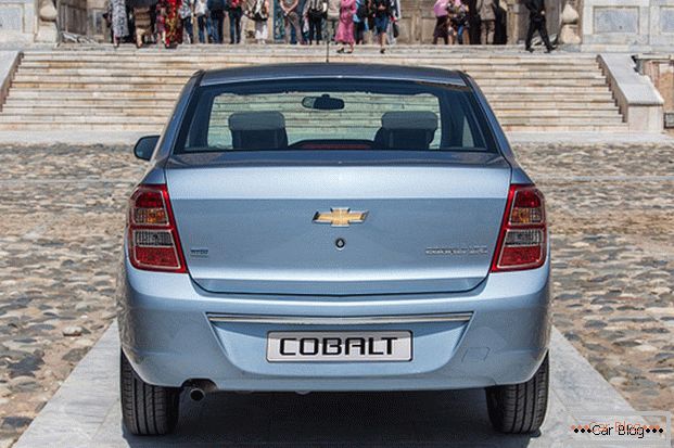 Chevrolet Cobalt auto: zadní pohled