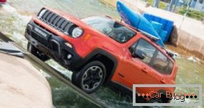 Jeep Renegade se účastní raftingu 5