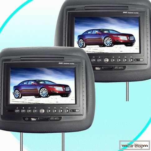 Jak koupit DVD systém se dvěma monitory pro auto nebo minivan.