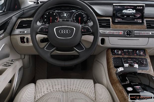 Jeden z nejkvalitnějších audio systémů instalovaných v autě Audi A8