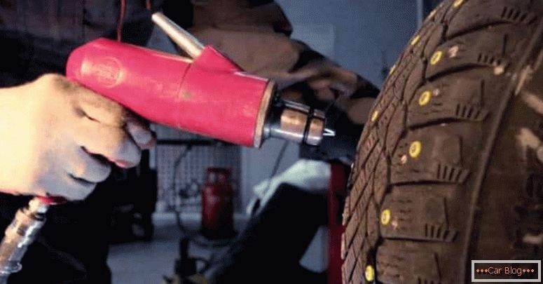 je možné obnovit hrot na zimních pneumatikách a to v garáži