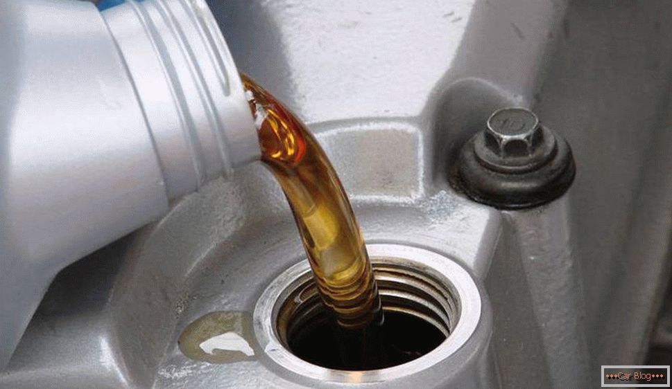 Jak zvolit proplachovací olej pro motor