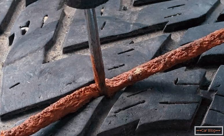 Jak funguje sada pro opravu pneumatik bez svazku