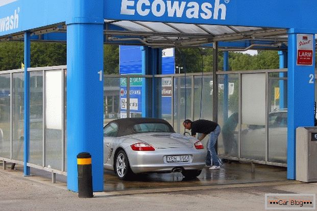 Vlastní mytí auta v autoservisu