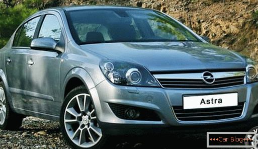 Specifikace rodiny Opel Astra